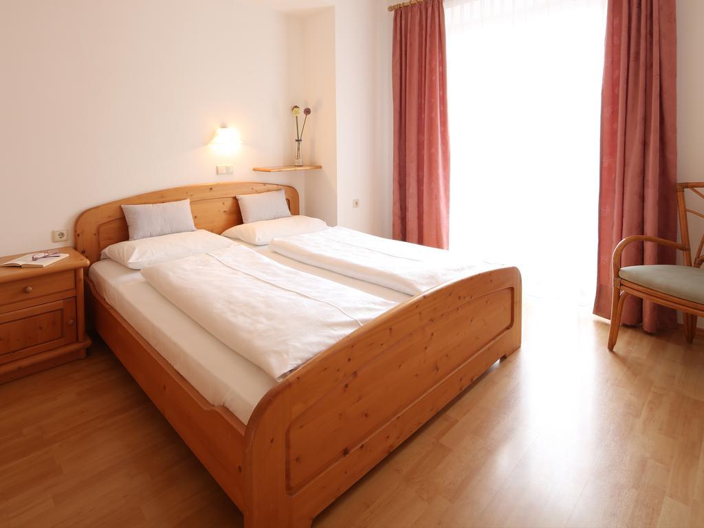 Residence Rose San Candido Habitación foto