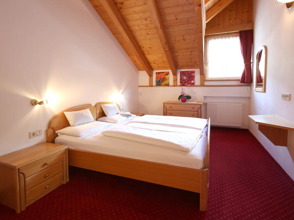 Residence Rose San Candido Habitación foto