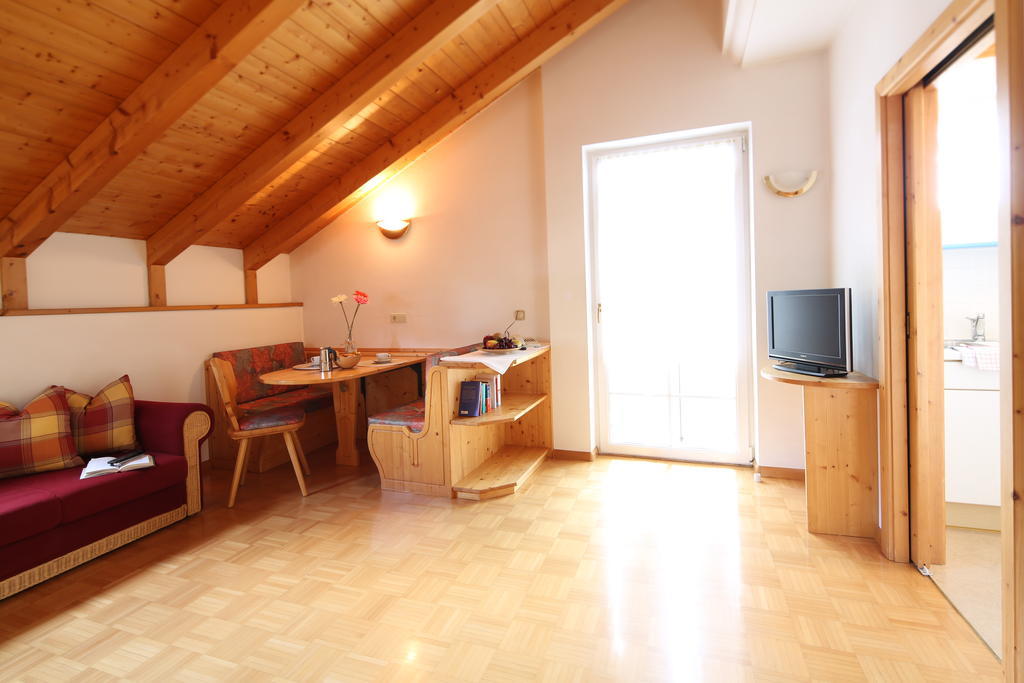 Residence Rose San Candido Habitación foto